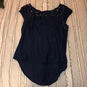 navy top